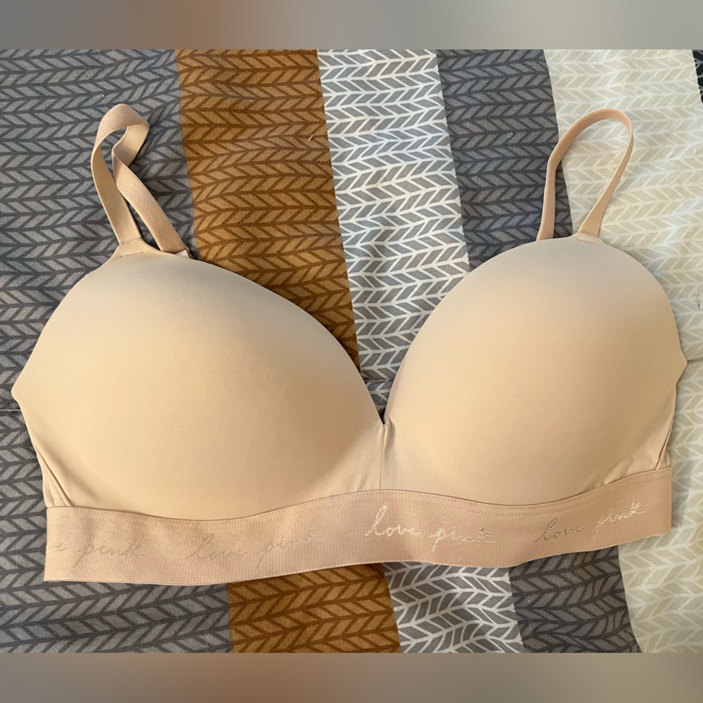 PINK wear everywhere wireless push up bra